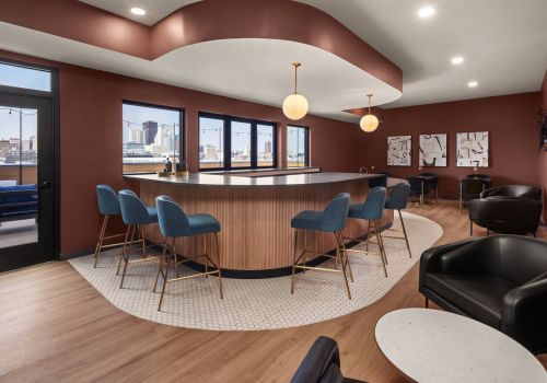 The Meridian apartments Bordeaux Bar with classy bar seating atmosphere