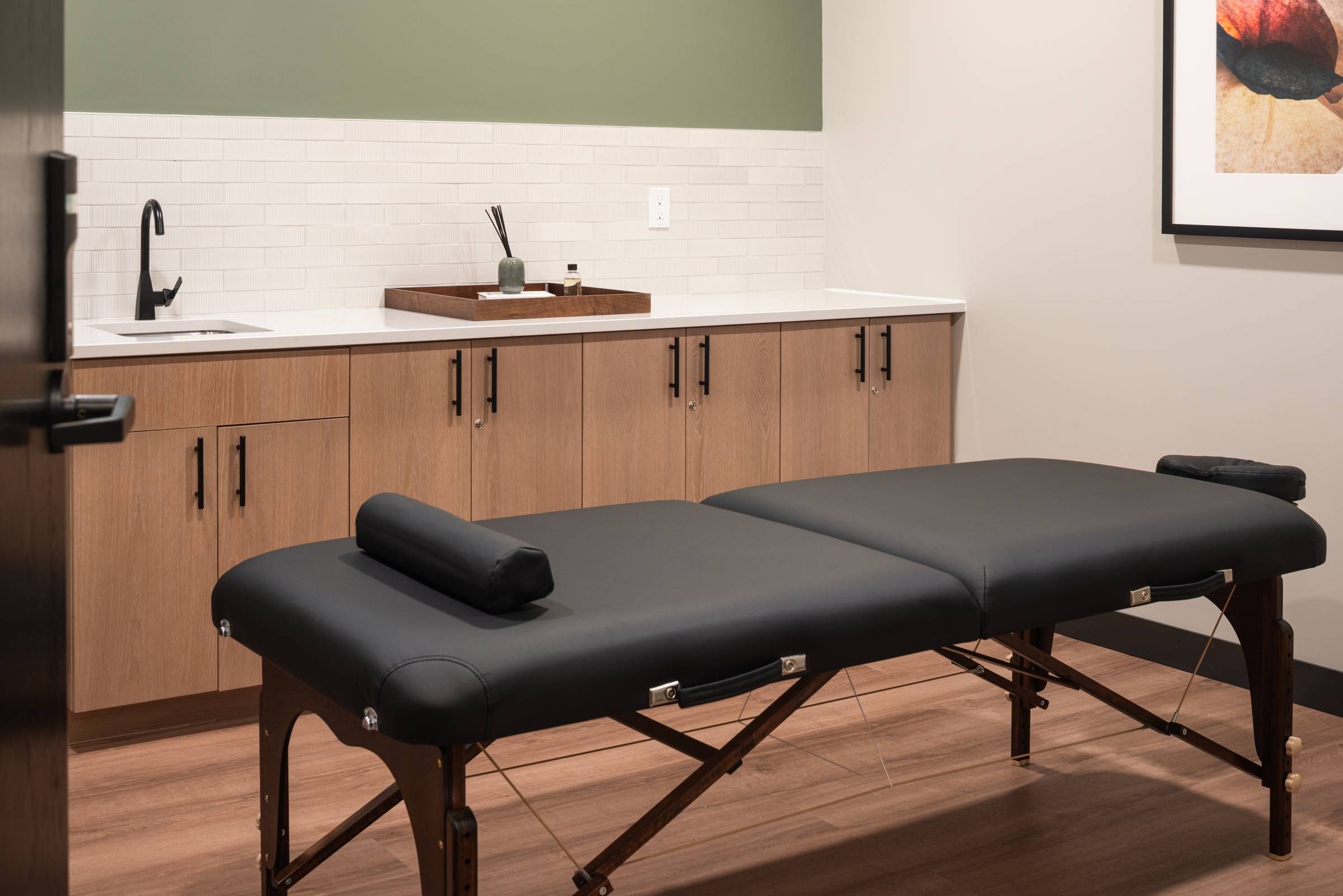 The Meridian apartments massage table